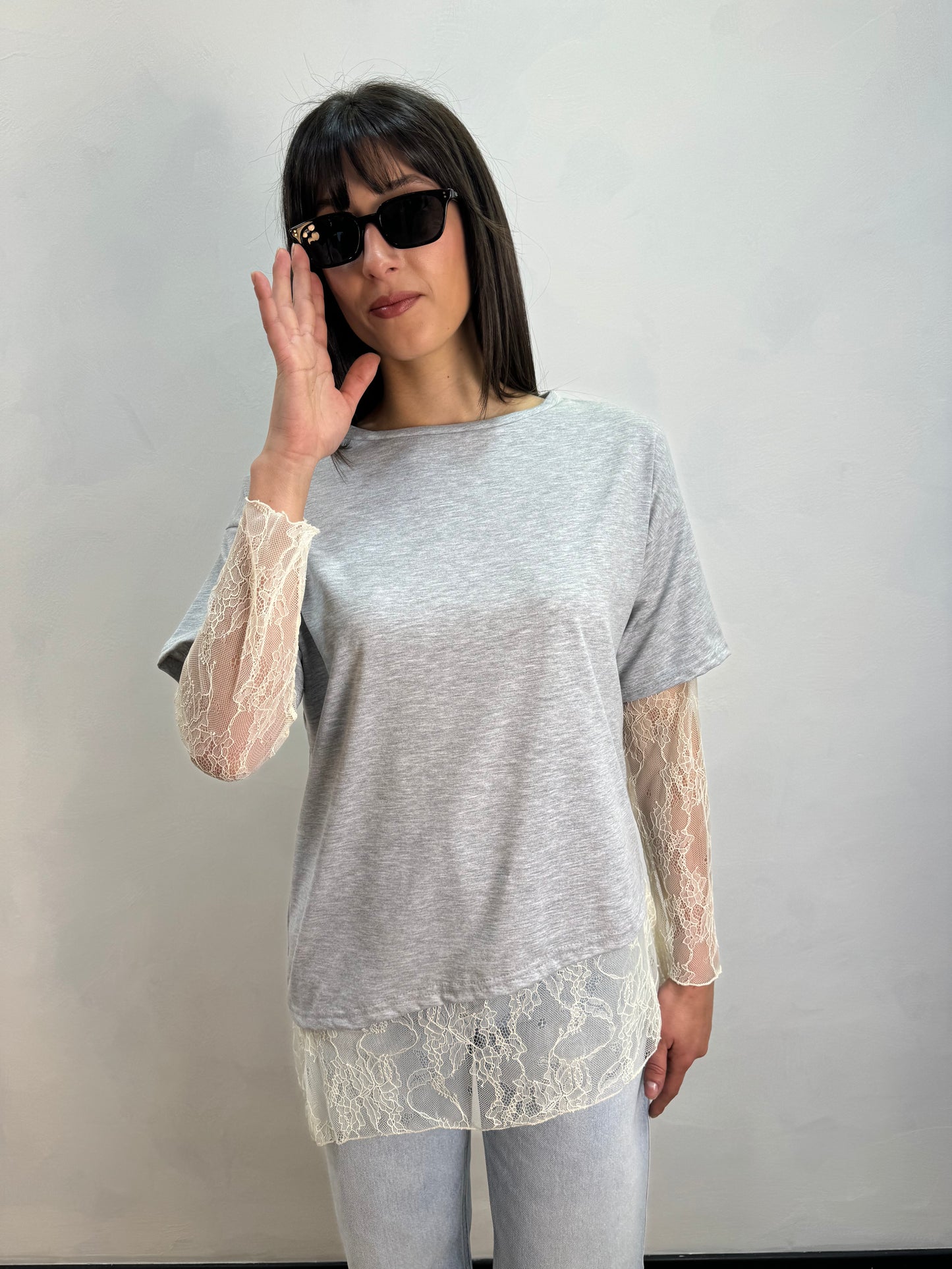 Maglia con rifiniture in pizzo my-d