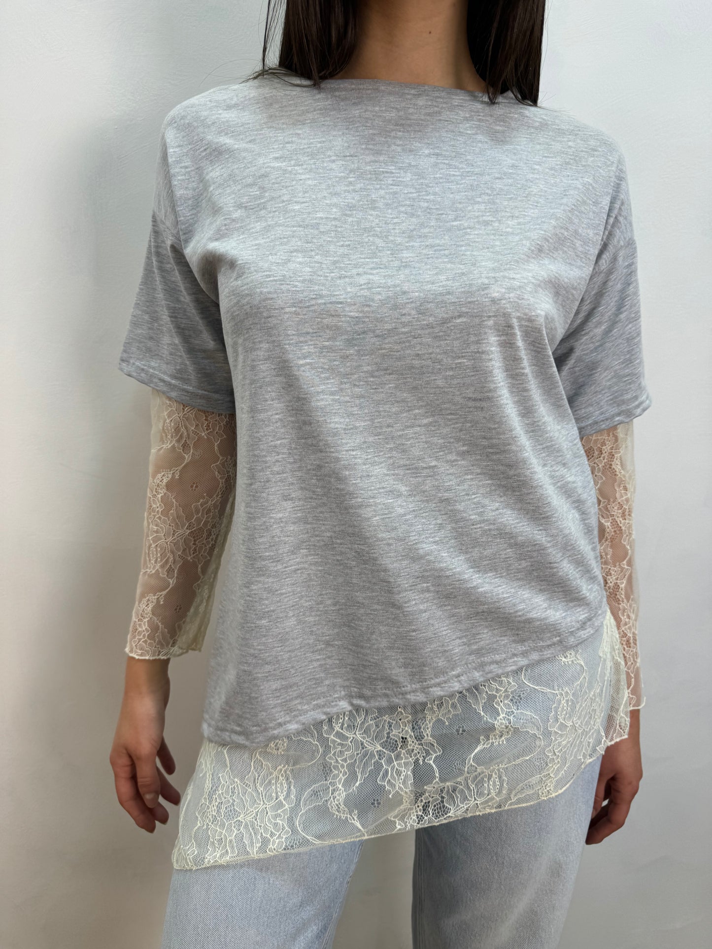 Maglia con rifiniture in pizzo my-d