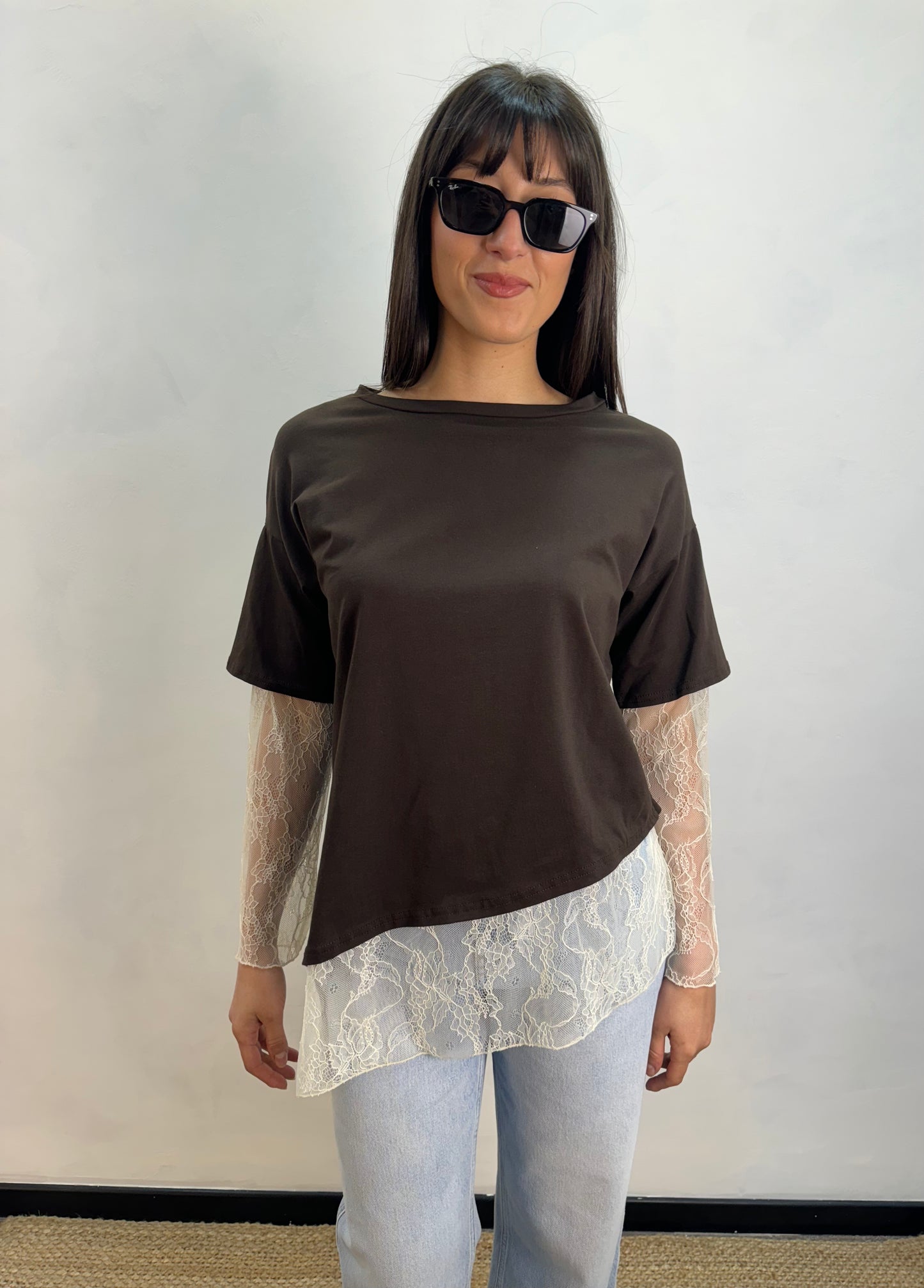 Maglia con rifiniture in pizzo my-d