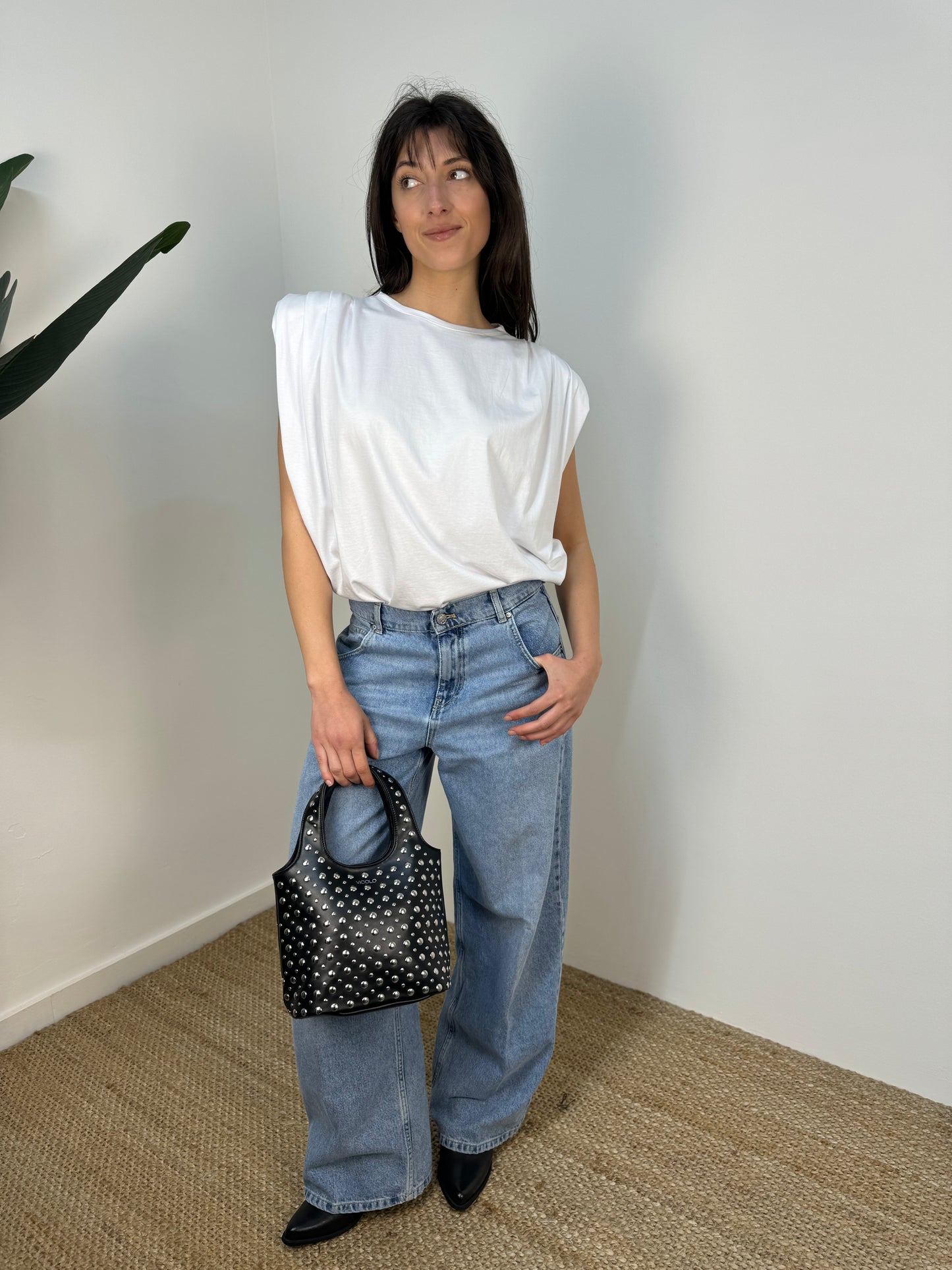 T-shirt con spalline Twoway